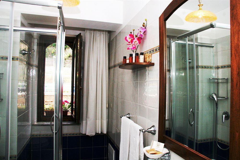 Hotel U' Bais 4*